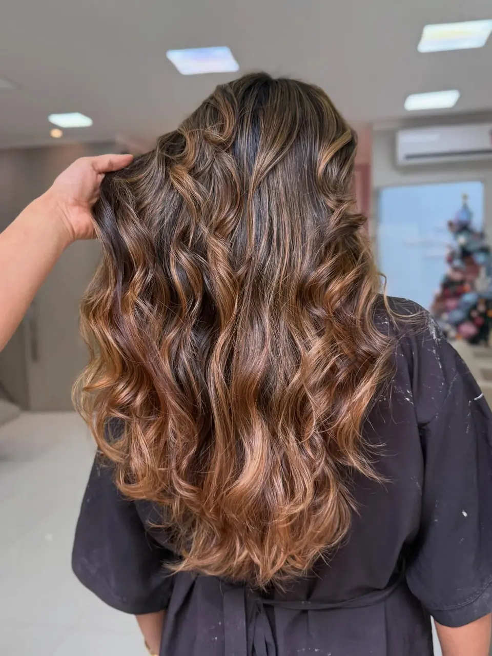 Resultado de coloração e tonalização visto pelas costas